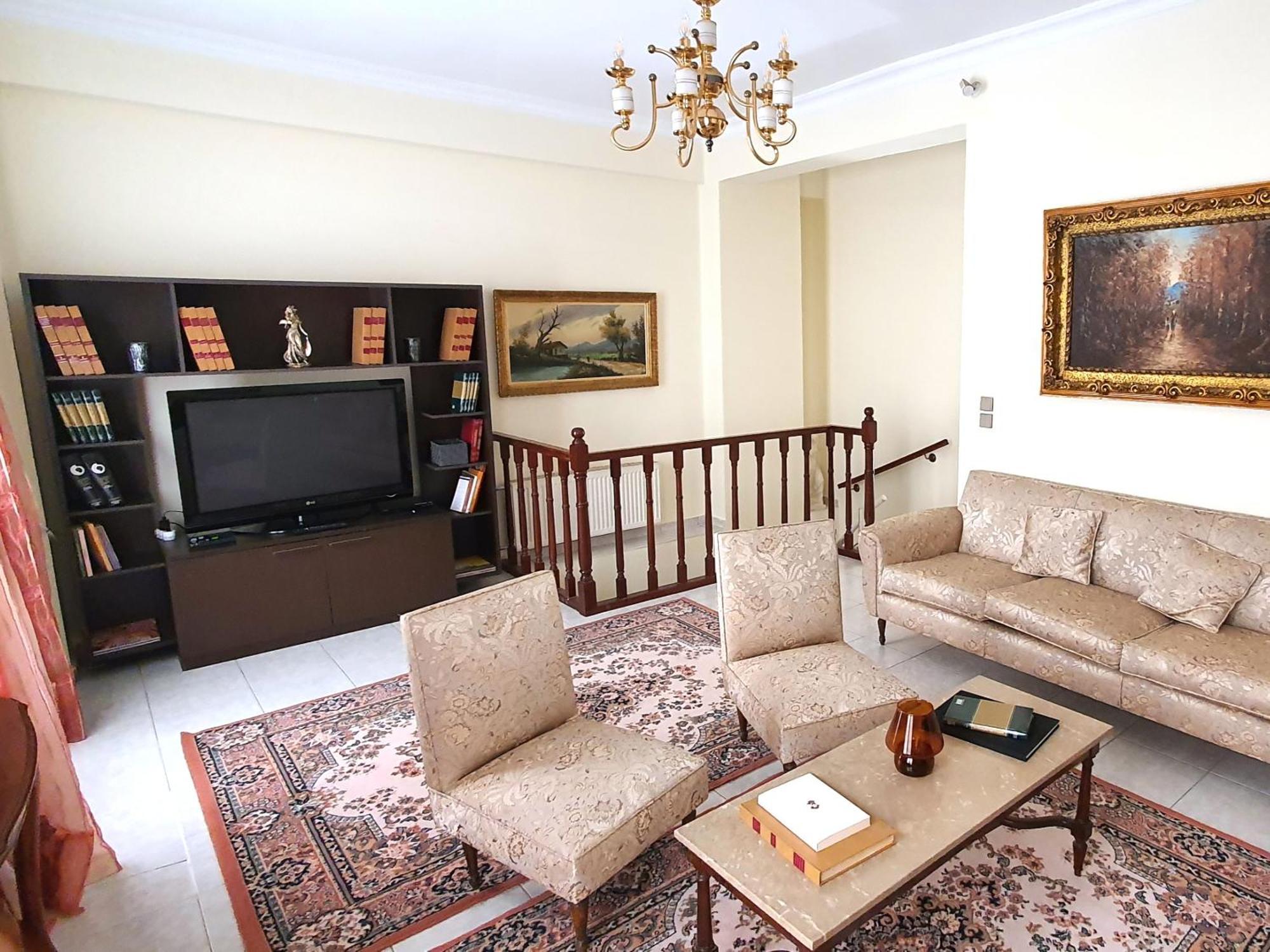 Mando Patrasso - Classical Apartment In The Center Of Patras With Free Parking Exteriér fotografie